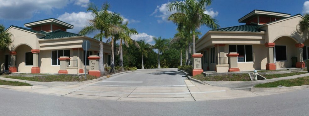 202 N Rhodes Ave, Sarasota, FL à louer - Photo de l’immeuble – Image 3 sur 14