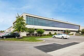 Plus de détails pour 260 Spagnoli Rd, Melville, NY - Industriel/Logistique à louer