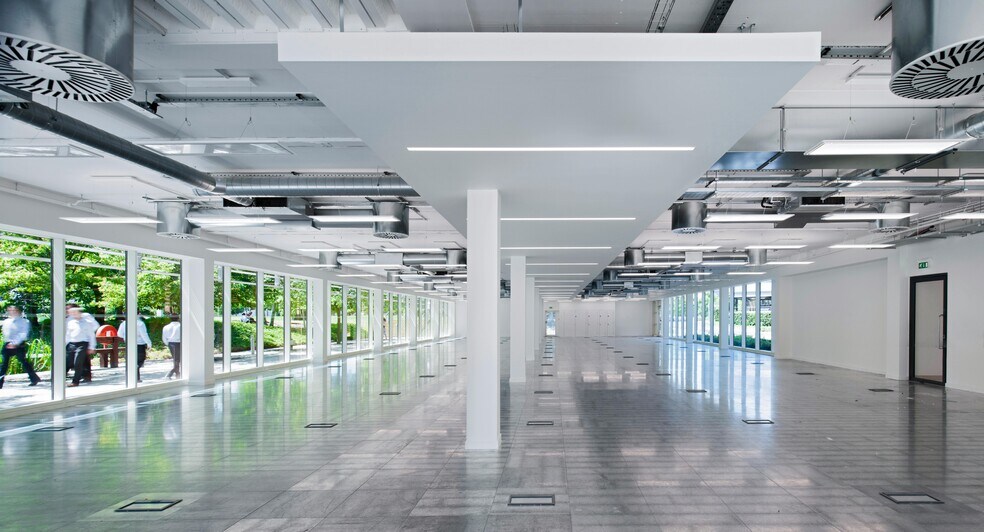 250 South Oak Way, Reading à louer - Photo de l’immeuble – Image 3 sur 3
