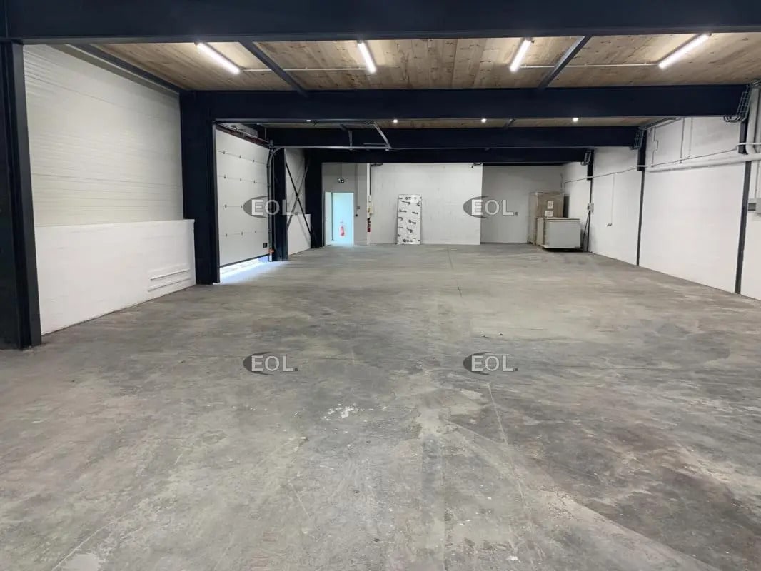 Local d’activités dans Saint-Rémy-de-Provence à louer Photo intérieure– Image 1 sur 6