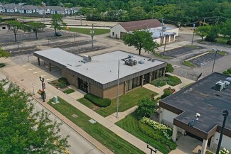 Plus de détails pour 411 N Seymour Ave, Mundelein, IL - Local commercial à louer