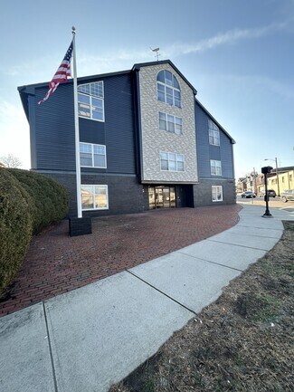 Plus de détails pour 258 Main St, Milford, MA - Bureau/Local commercial à louer