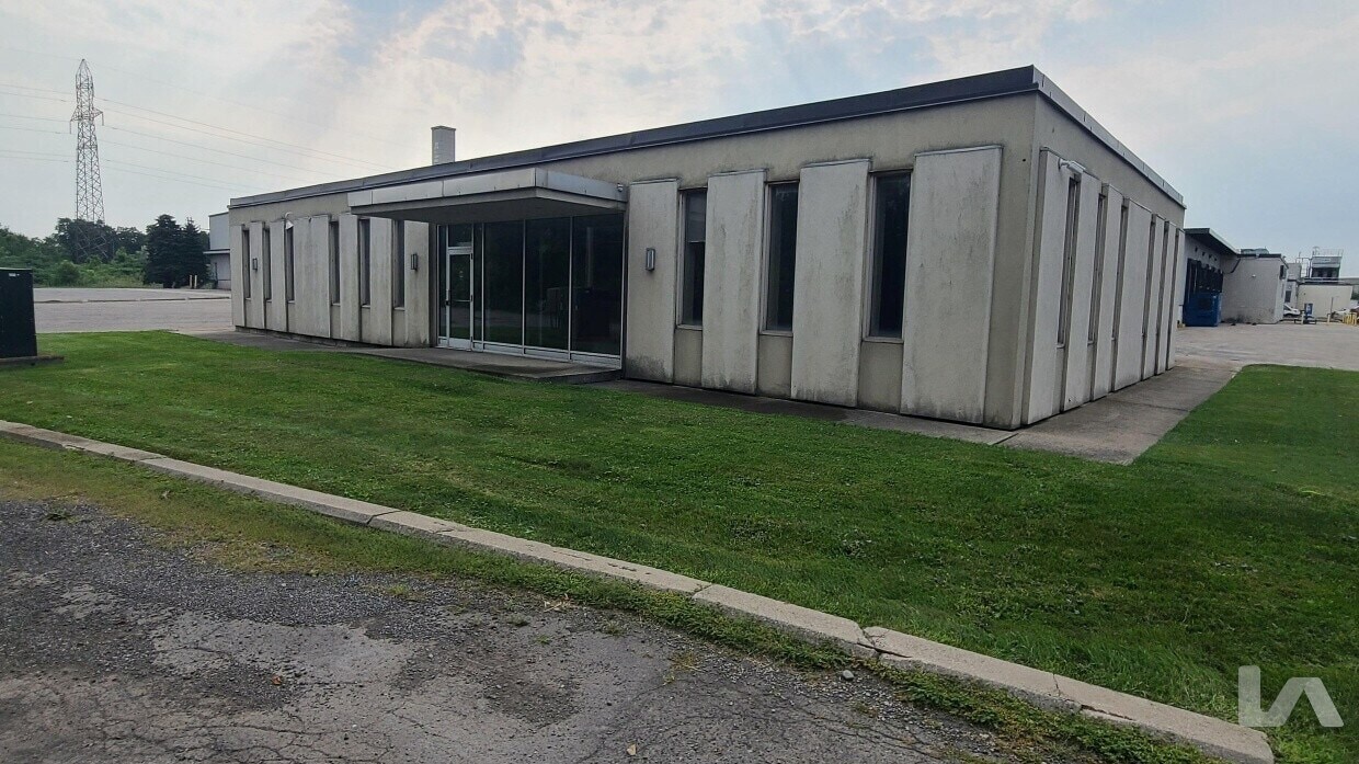 590 Nash Rd, Hamilton, ON à louer Photo intérieure– Image 1 sur 6