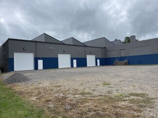 Plus de détails pour 2351 Mount Pleasant Rd, Mount Pleasant, PA - Industriel/Logistique à louer