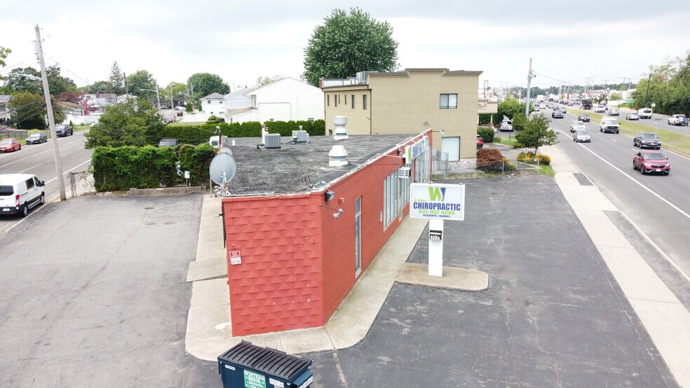 900 Rt-109, West Babylon, NY à vendre - Photo de l’immeuble – Image 3 sur 13