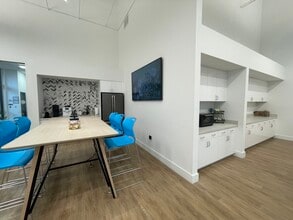 10455 Riverside Dr, Palm Beach Gardens, FL à louer Photo intérieure– Image 2 sur 19