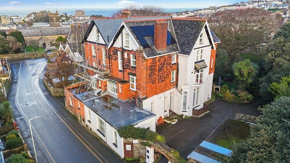 3 Belmont Rd, Ilfracombe à vendre - Photo de l’immeuble – Image 2 sur 8