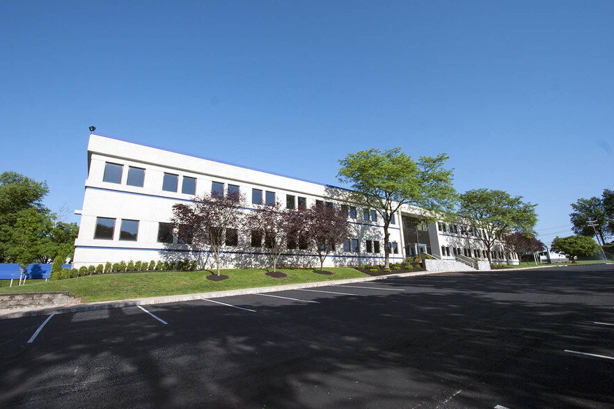 575 Route 28, Raritan, NJ à louer - Photo de l’immeuble – Image 2 sur 11
