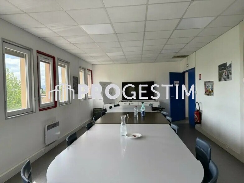 Bureau dans Dijon à louer - Photo de l’immeuble – Image 2 sur 11