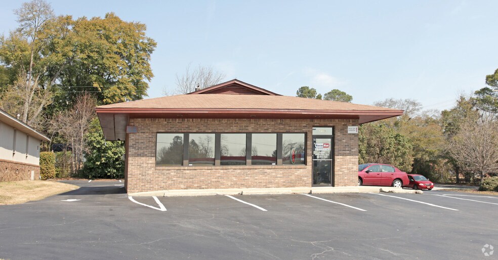 3729 Rosewood Dr, Columbia, SC à louer - Photo de l’immeuble – Image 2 sur 2
