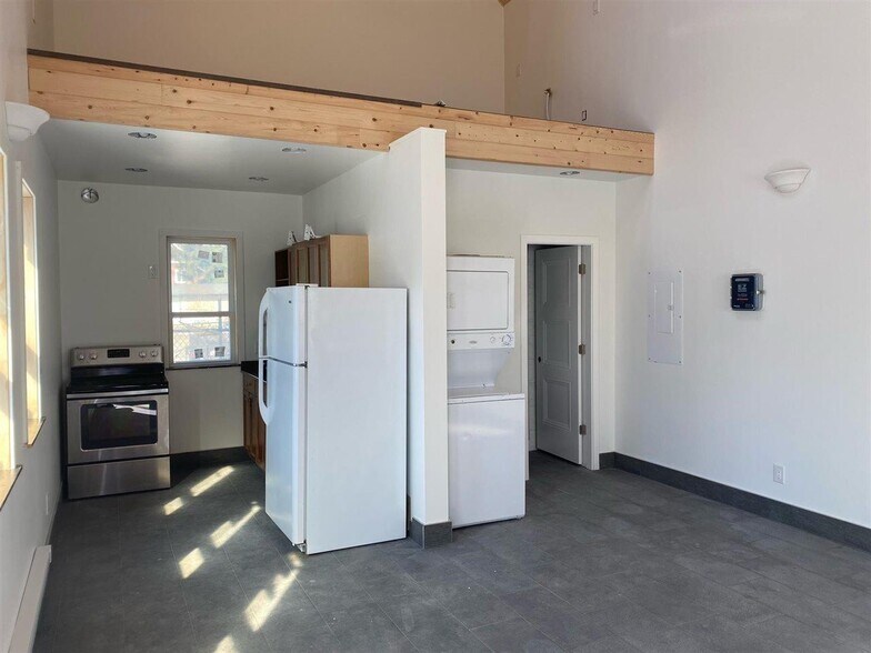 17430 Kennedy Rd, Pitt Meadows, BC à vendre - Photo intérieure – Image 3 sur 10