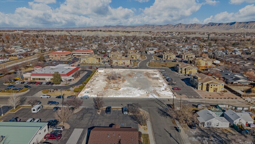 2810 Bunting Ave, Grand Junction, CO à vendre - Photo de la construction – Image 1 sur 11