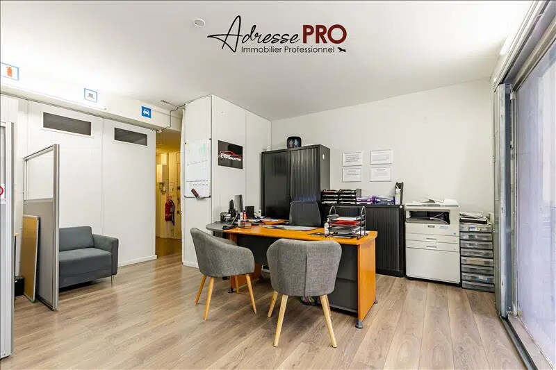 Local commercial dans Bordeaux à vendre - Photo de l’immeuble – Image 1 sur 4