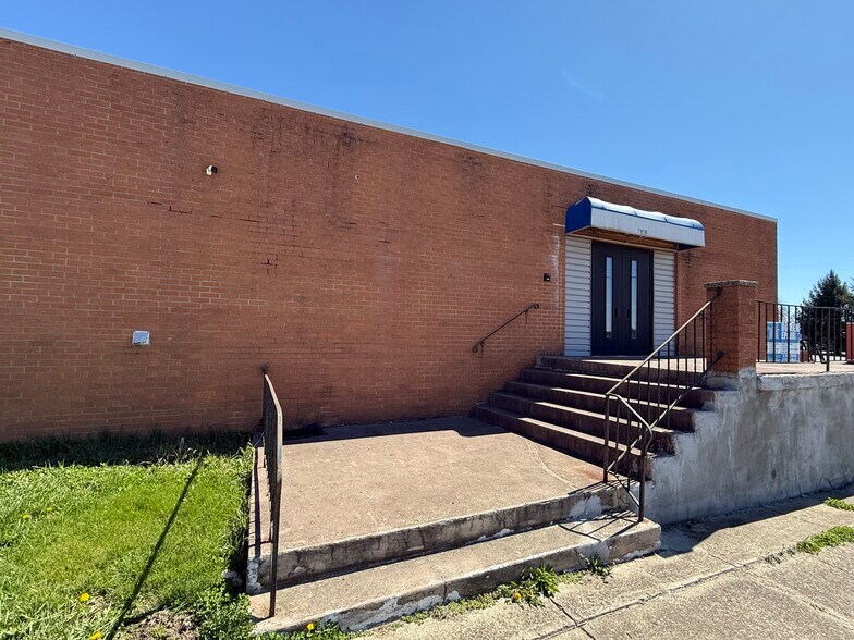 5900 N Dixie Dr, Dayton, OH à vendre - Photo de l’immeuble – Image 2 sur 13