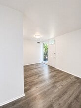 1122 S Robertson, Los Angeles, CA à louer Photo intérieure– Image 2 sur 3