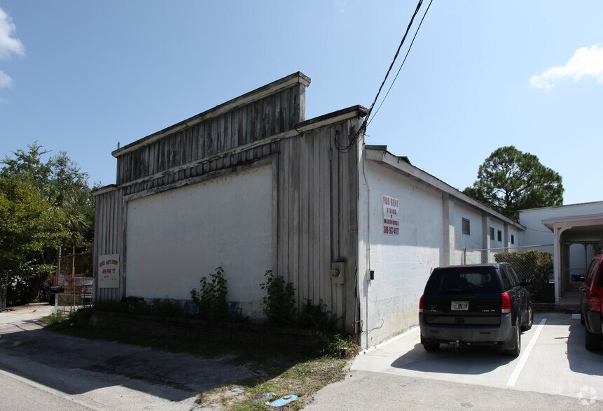 407 N Pine St, Palatka, FL à louer - Photo de l’immeuble – Image 2 sur 2