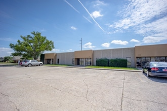 800 Rock Creek Rd, Norman, OK à louer Photo intérieure– Image 1 sur 3