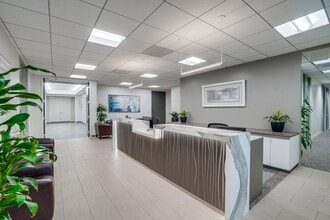 21250 hawthorne Blvd, Torrance, CA à louer Photo intérieure– Image 2 sur 10
