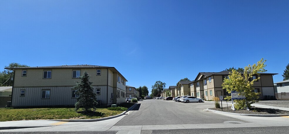 509-523 N Rose St, Twin Falls, ID à vendre - Photo de l’immeuble – Image 1 sur 12