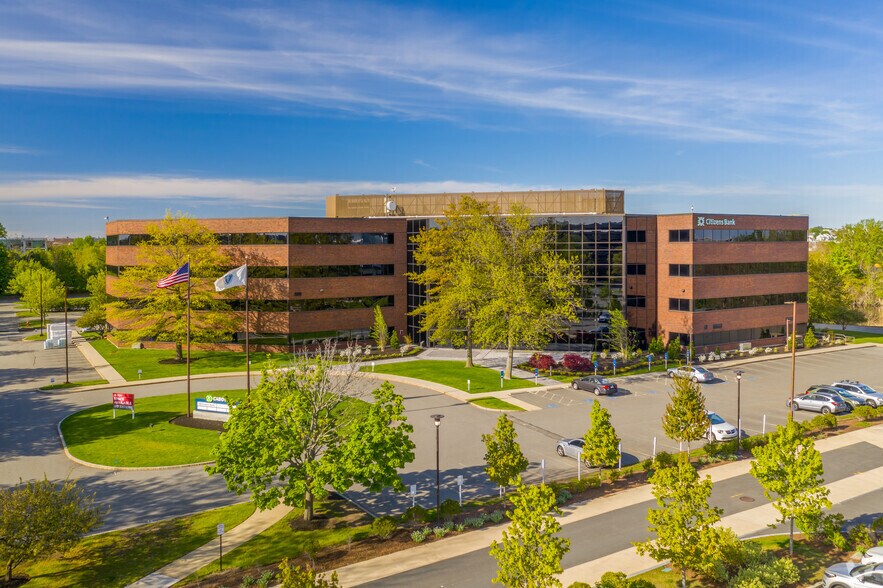 20 Cabot Rd, Medford, MA à louer - Photo de l’immeuble – Image 2 sur 12