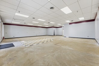 45-65 Southwick Rd, Westfield, MA à louer Photo intérieure– Image 2 sur 8