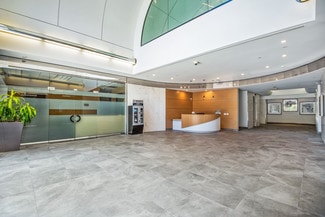 Plus de détails pour 15400 Sherman Way, Van Nuys, CA - Bureau à louer