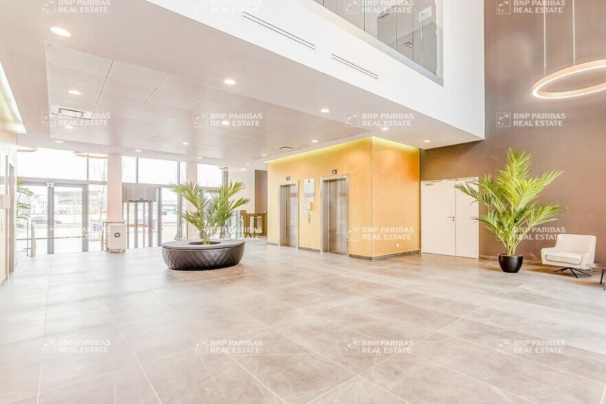 2 Rue Ella Maillart, Massy à louer - Photo de l’immeuble – Image 2 sur 25