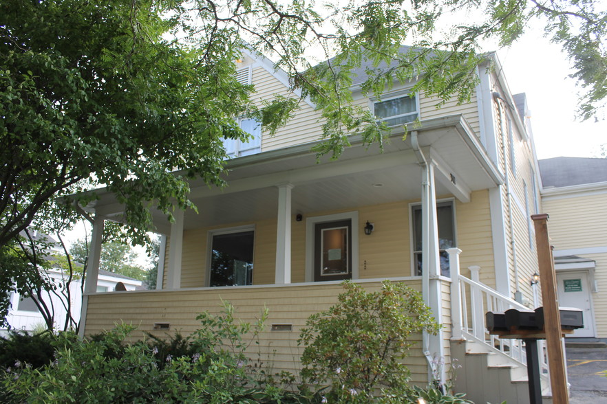 311 S 2nd St, St Charles, IL à louer - Photo de l’immeuble – Image 1 sur 9