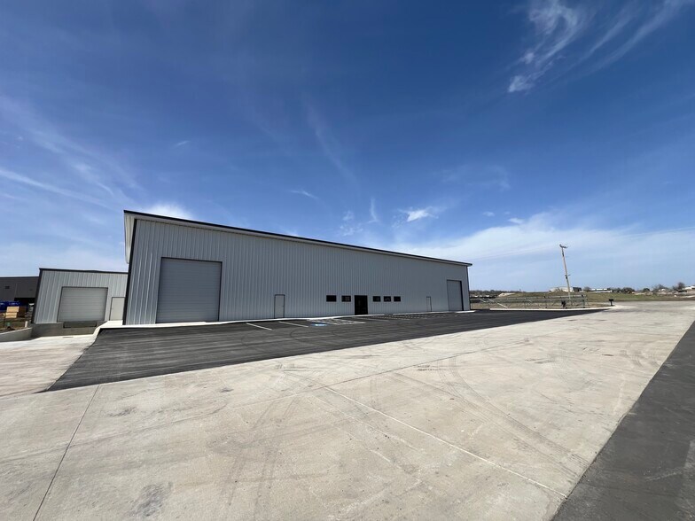 6020 W 55th St S, Tulsa, OK à louer - Photo de l’immeuble – Image 1 sur 4