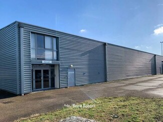 Plus de détails pour Bureau, Local d'activités à louer