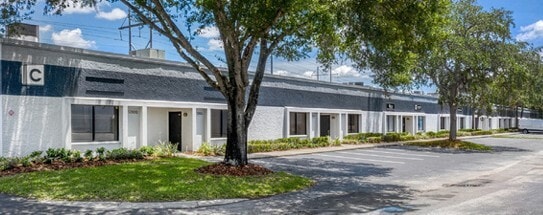 13300 McCormick Dr, Tampa, FL à louer Photo de l’immeuble– Image 1 sur 1
