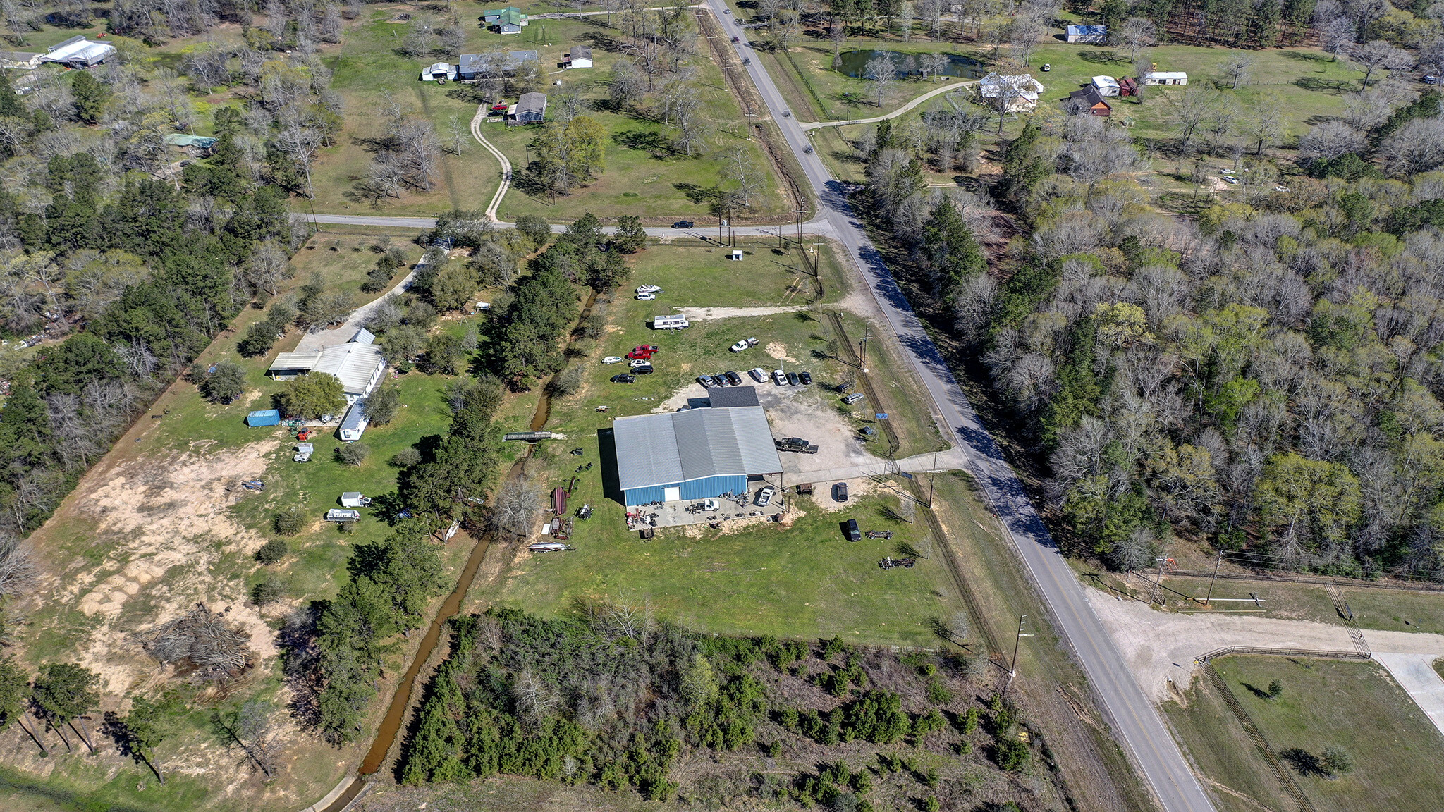 10016 Fostoria Rd, Cleveland, TX à vendre Photo de l’immeuble– Image 1 sur 17