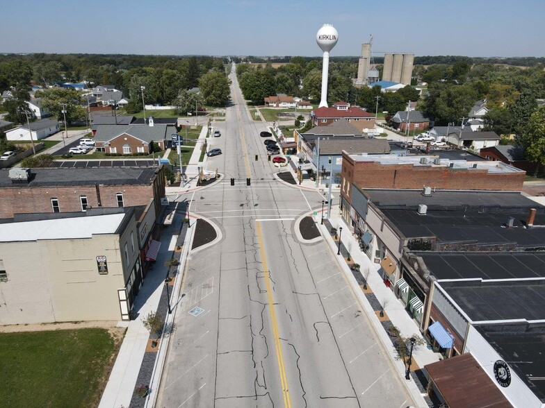 102 S Main St, Kirklin, IN à louer - Photo de l’immeuble – Image 3 sur 10