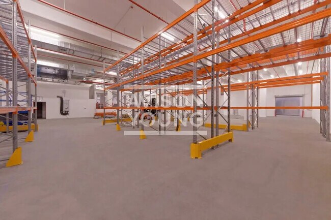 Plus de détails pour Local d'activités à louer