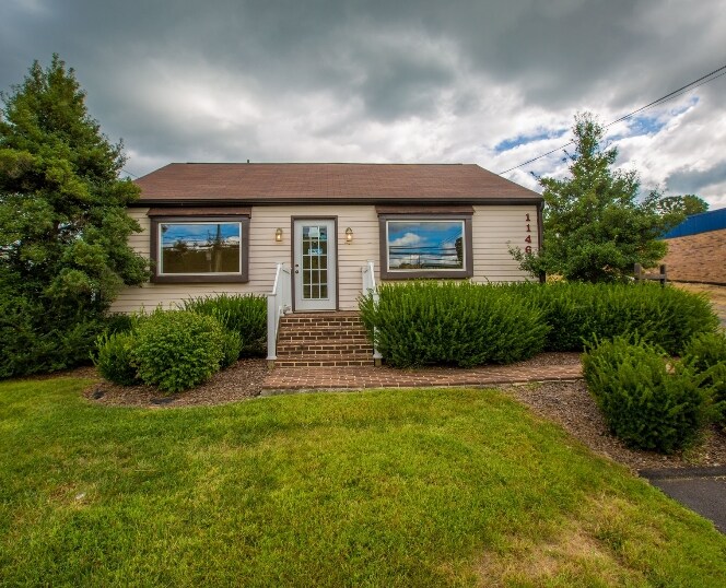 1146 W Main St, Abingdon, VA à louer Photo principale– Image 1 sur 18