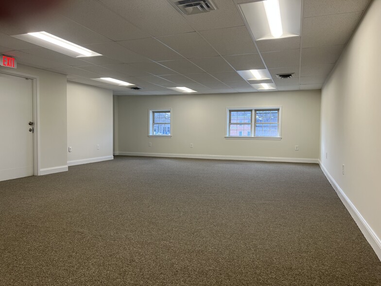 15701-15757 Crabbs Branch Way, Rockville, MD à vendre - Photo intérieure – Image 3 sur 19