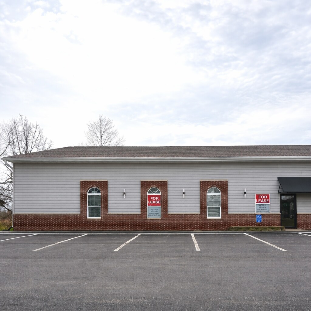 935 Boyson Ct NE, Hiawatha, IA à louer Photo principale– Image 1 sur 17