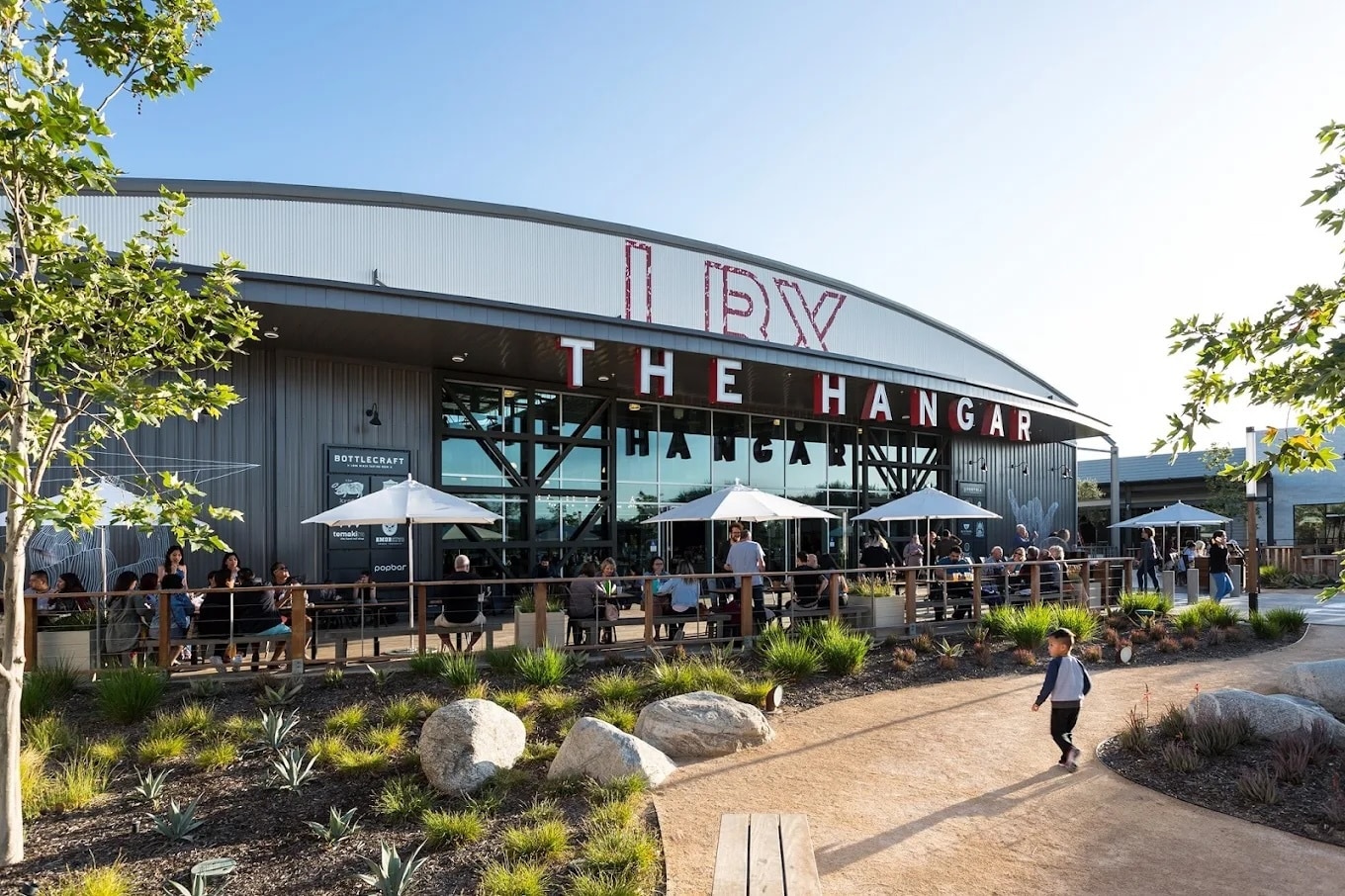 4150 McGowen St, Long Beach, CA à louer Photo de l’immeuble– Image 1 sur 1