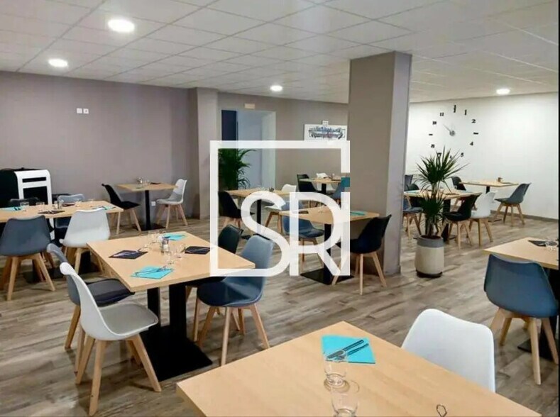 Local commercial dans Ennezat à vendre - Photo intérieure – Image 2 sur 10