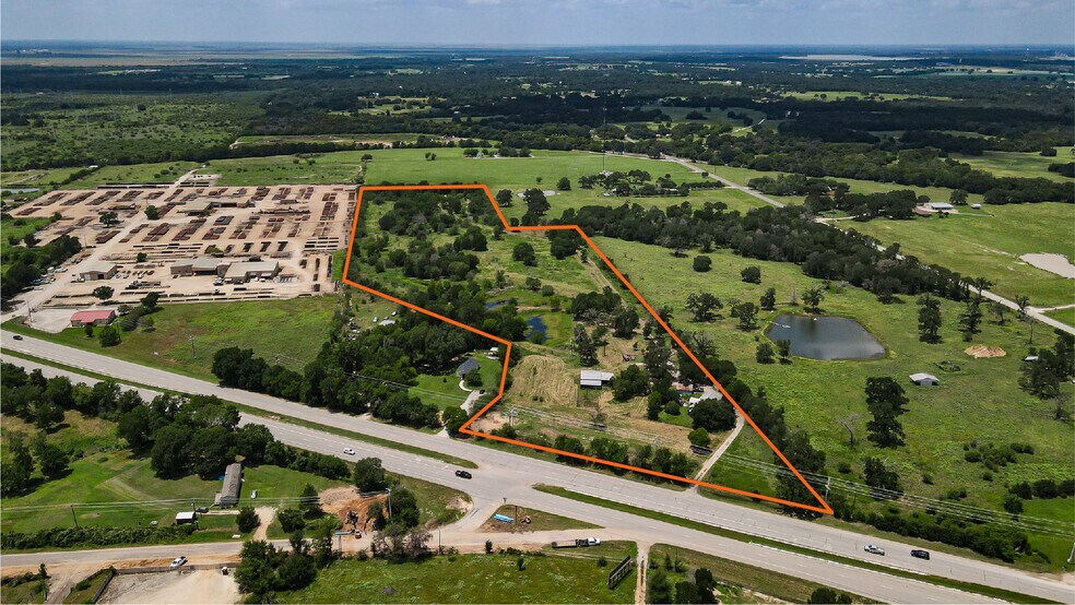 7790 W SH 21, Bryan, TX à vendre - Photo de l’immeuble – Image 1 sur 8
