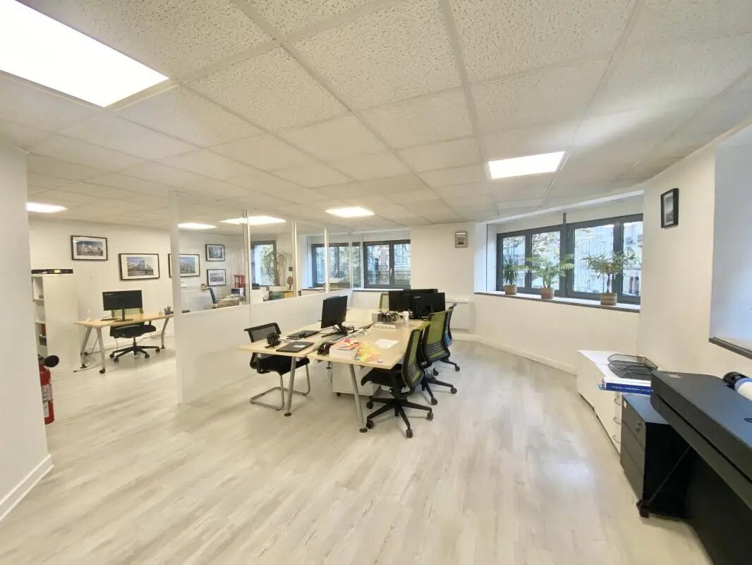 Bureau dans Boulogne-Billancourt à louer Photo de l’immeuble– Image 1 sur 9