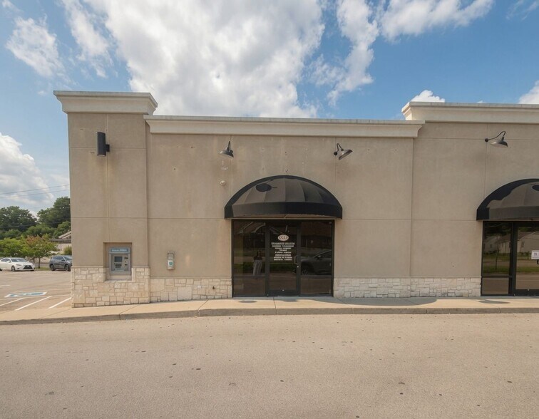 1551 E Morris Blvd, Morristown, TN à louer - Photo de l’immeuble – Image 2 sur 8