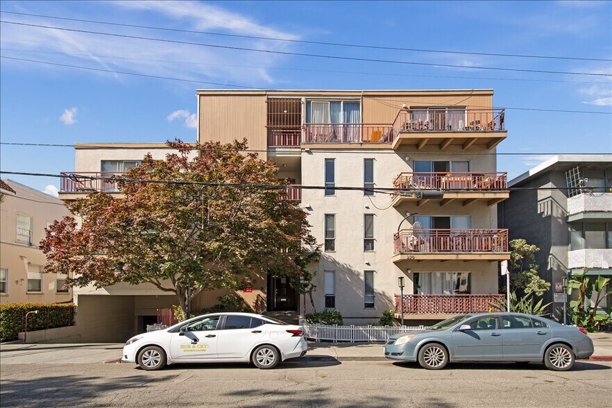 220 Athol Ave, Oakland, CA à vendre - Photo de l’immeuble – Image 2 sur 26