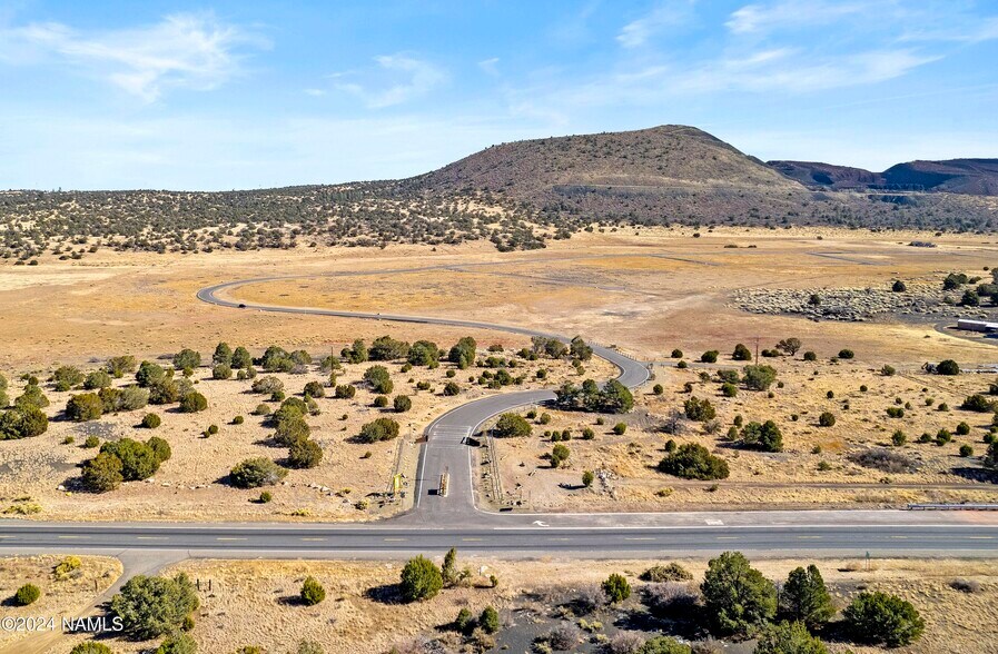 6672 Meadows Lane Lot #1, Flagstaff, AZ à vendre - Aérien – Image 2 sur 7