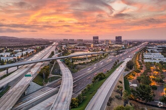 200 Spectrum Center Dr, Irvine, CA - VUE AÉRIENNE vue de carte - Image1