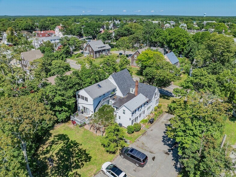 37 School St, Hyannis, MA à vendre - Photo de l’immeuble – Image 2 sur 38