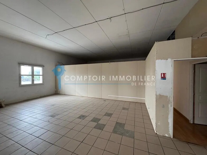 Local d'activités dans Lattes à vendre - Photo de l’immeuble – Image 3 sur 11