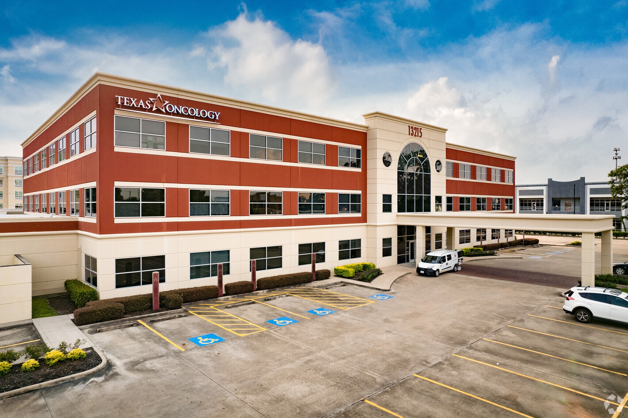 13215 Dotson Rd, Houston, TX à louer Photo principale– Image 1 sur 17
