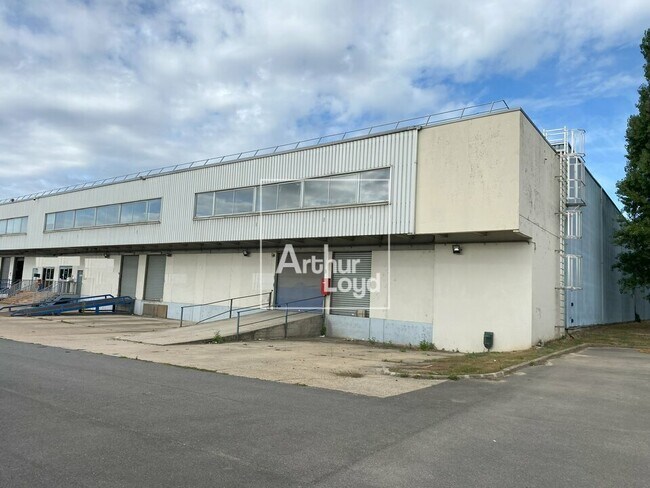 Plus de détails pour Industriel/Logistique à louer