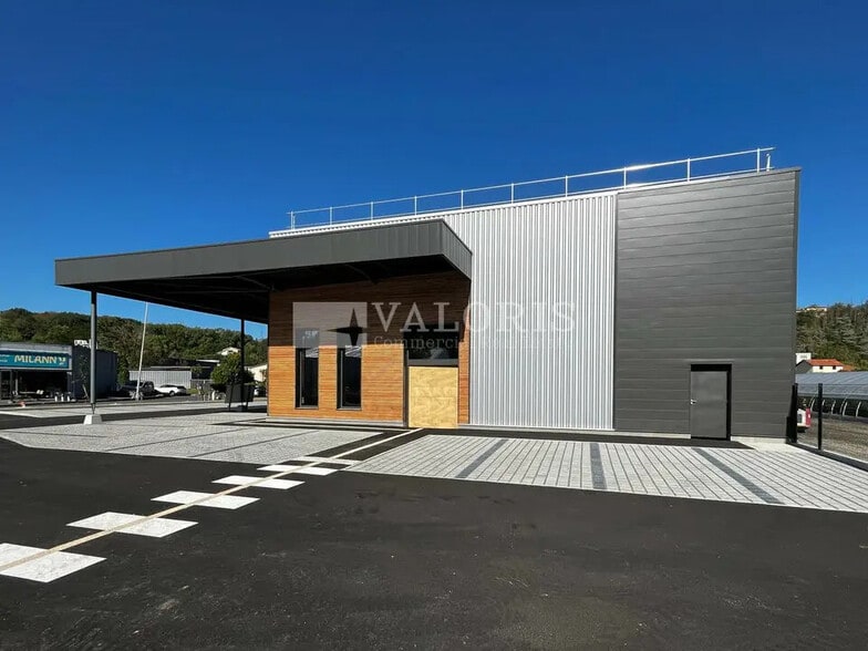 Local commercial dans L'Arbresle à louer - Photo de l’immeuble – Image 3 sur 14
